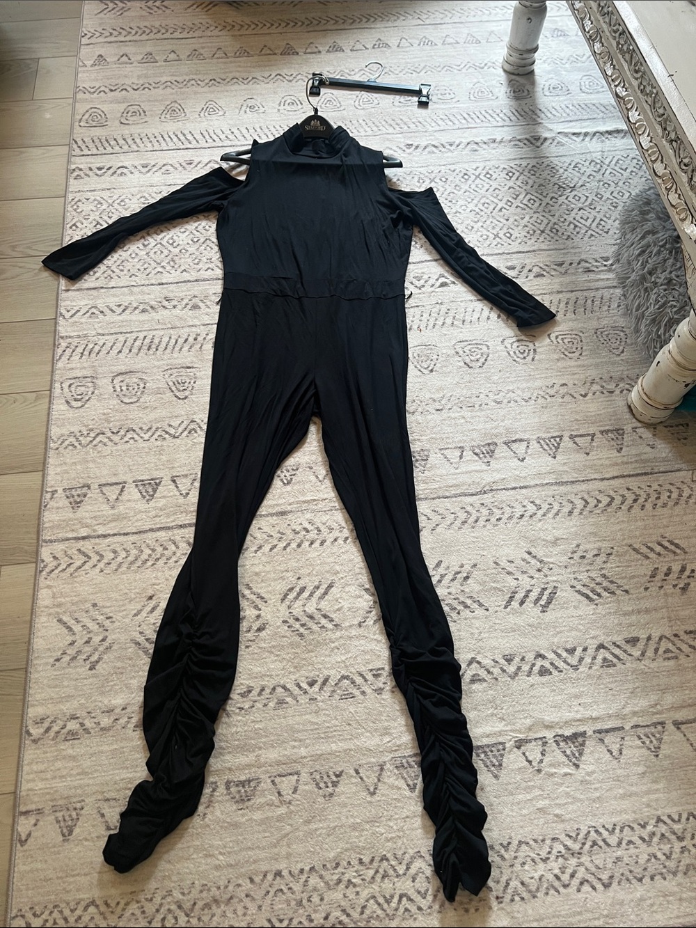 Fashion to Figure Black Sleeveless Jumpsuit - Picture 3 of 9